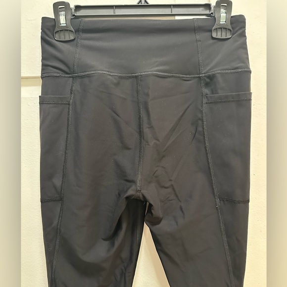 Victoria’s Secret Sport Leggings - Picture 3 of 5